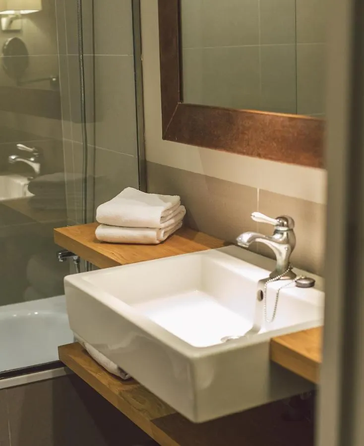 Hotel Banys Orientals Barcelona 3*,